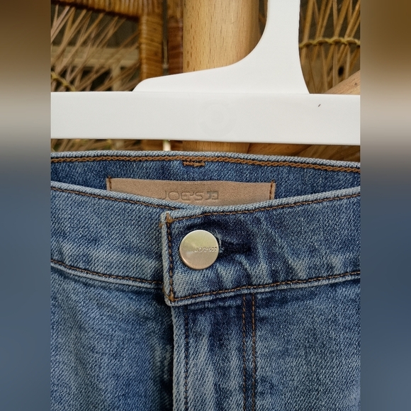 NWT Joe's" Callie High Rise Cropped Boot Blue Distressed Women's Jeans_33 - Picture 2 of 6